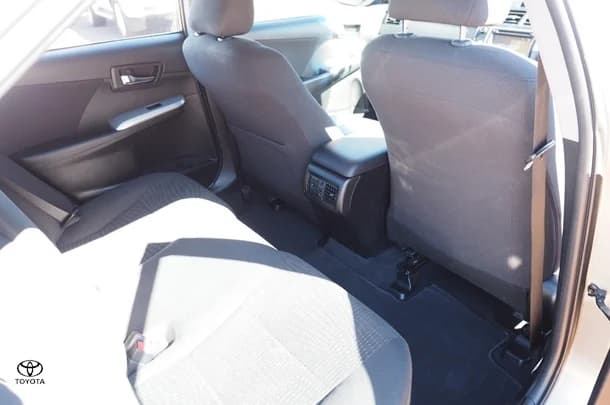 2016 Toyota Camry Atara S image 28