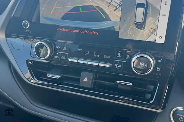 2023 Toyota Kluger Hybrid AWD GRANDE image 19