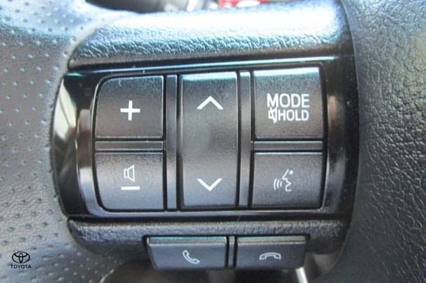 2024 Toyota Hilux GR-S image 19