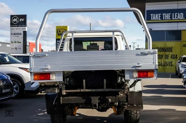 2020 Toyota LC MILITARY GXL image 4