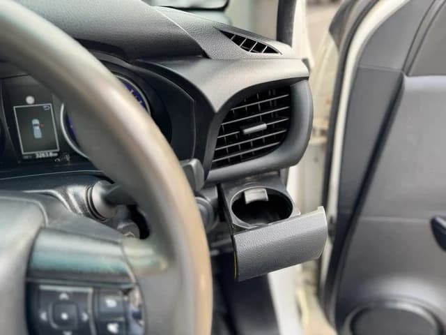 2019 Toyota Hilux Workmate image 17