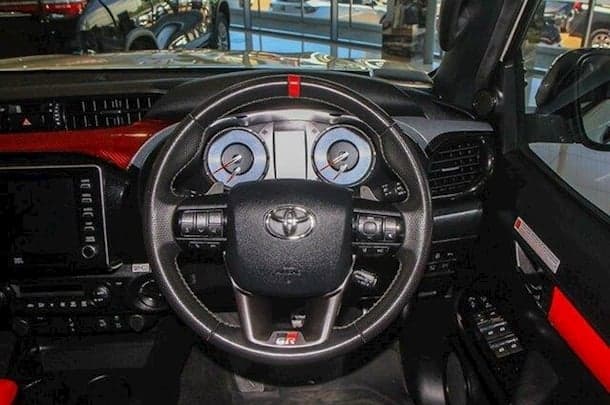 2023 Toyota Hilux GR-SPORT image 20