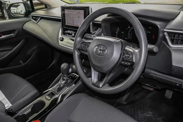 2023 Toyota Corolla Sedan Hybrid Ascent Sport image 6