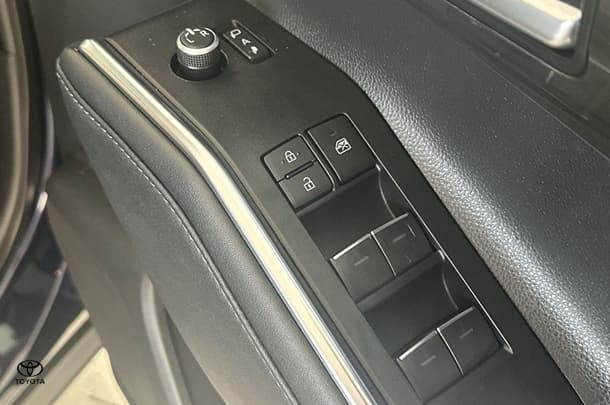 2023 Toyota Kluger 4x2 GRANDE image 15