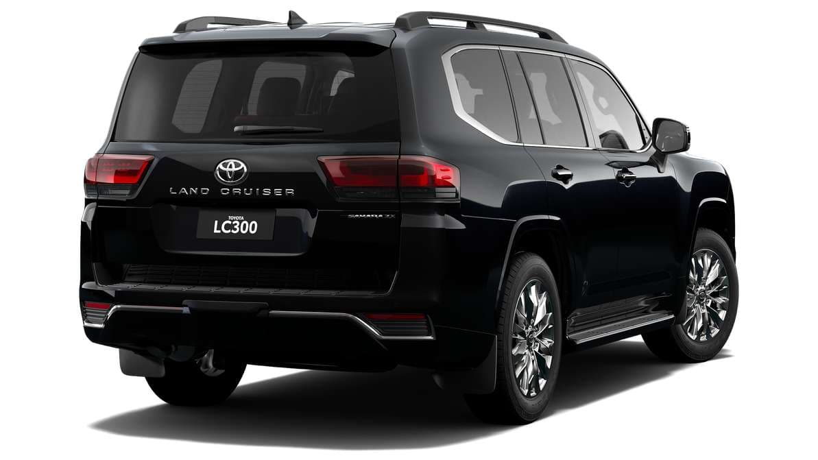2025 Toyota LandCruiser 300 Sahara ZX Automatic image 3