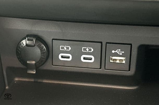 2024 Toyota Kluger Hybrid AWD GRANDE image 34