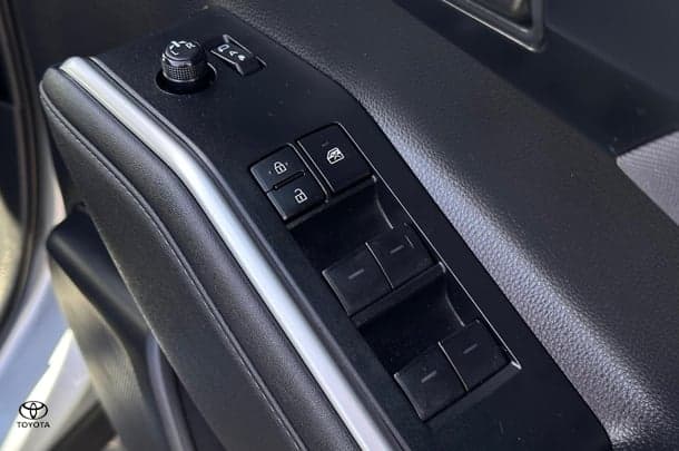 2022 Toyota Kluger GX AWD image 13