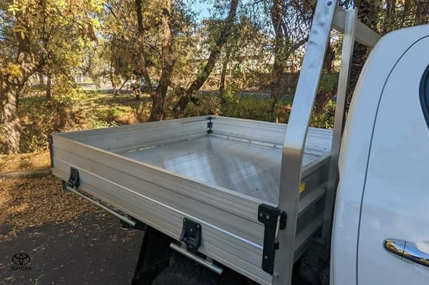 2023 Toyota Hilux 4x4 SR5 image 10