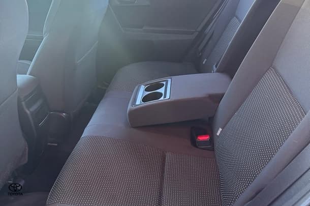 2015 Toyota Corolla Ascent Sport image 13