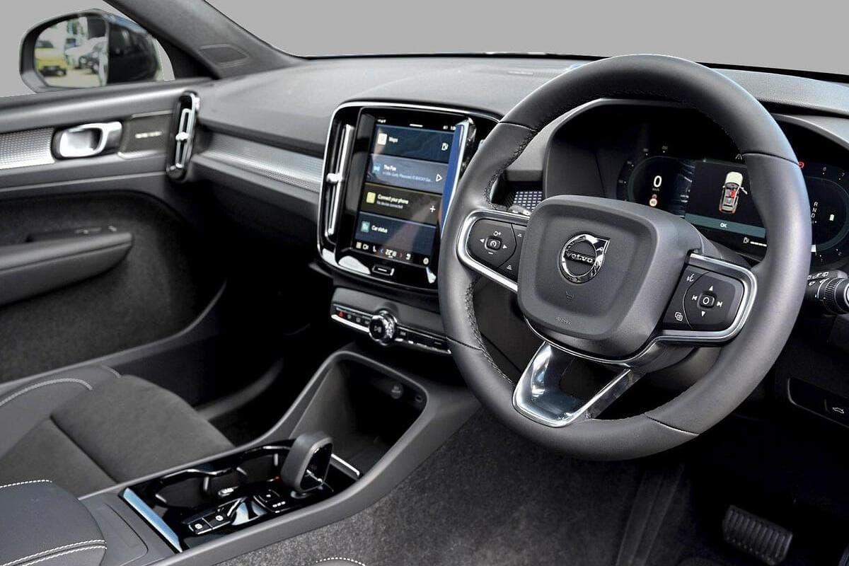 2025 Volvo XC40 Black Edition Auto AWD MY25 image 5