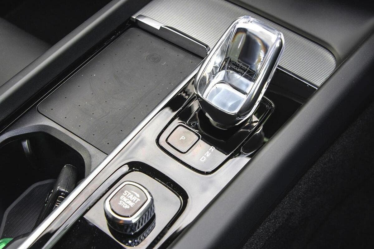 2024 Volvo XC60 Ultra T8 Plug-In Hybrid Auto AWD MY25 image 15