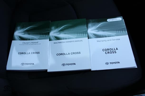 2023 Toyota Corolla Cross Petrol GX image 33