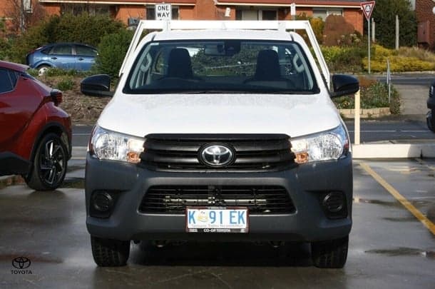 2022 Toyota Hilux Workmate image 3