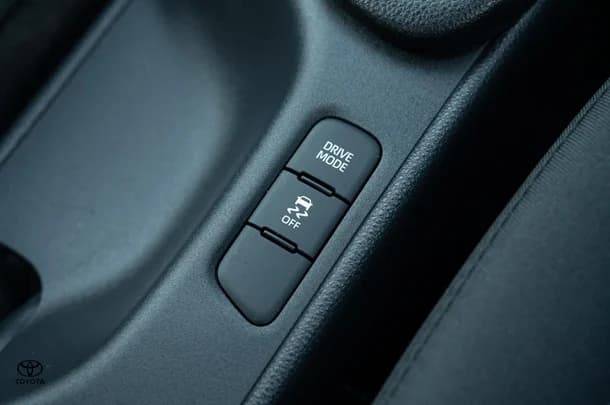 2023 TOYOTA Yaris Ascent Sport image 19