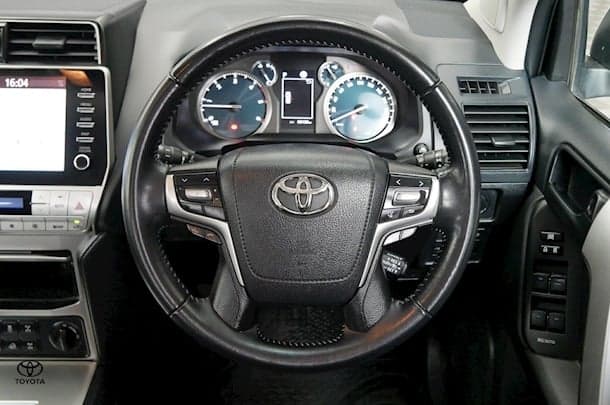 2023 Toyota Prado GXL image 9