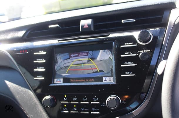 2020 Toyota Camry Ascent image 22