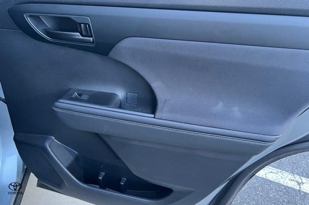2024 Toyota Kluger GX image 8