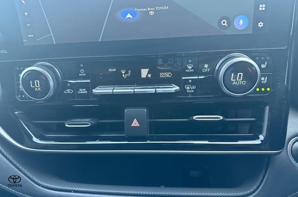 2023 Toyota Kluger 4x2 GRANDE image 19