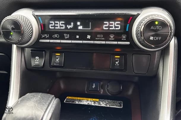 2021 Toyota RAV4 Cruiser 2WD image 27