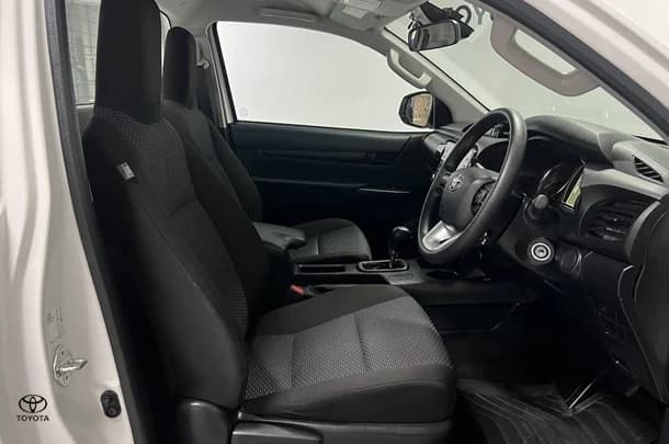 2024 Toyota Hilux Workmate image 11