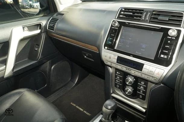 2019 Toyota Prado Kakadu image 10