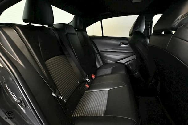 2022 Toyota Corolla Sedan Hybrid ZR image 9
