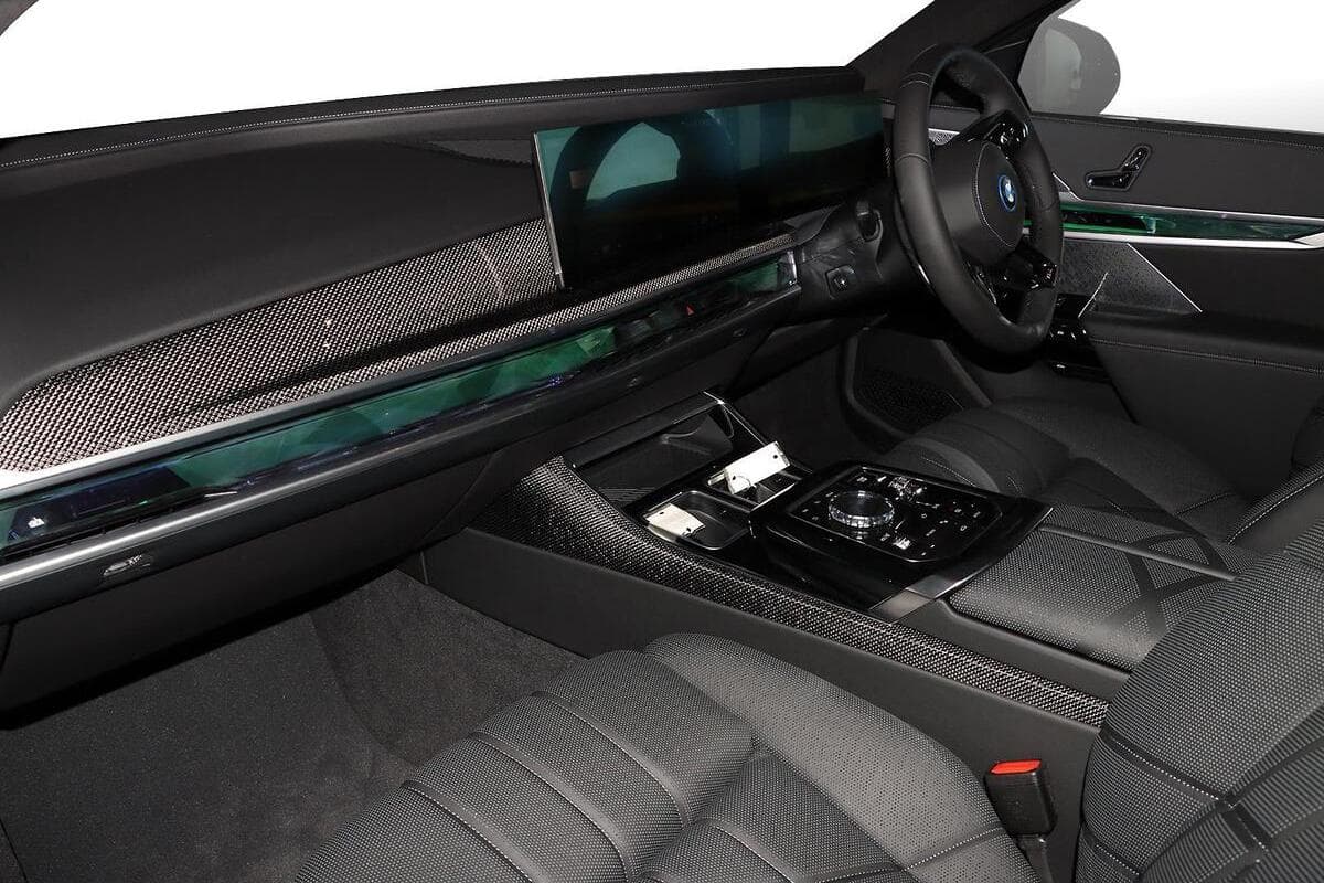 2025 BMW i7 xDrive60 M Sport G70 Auto AWD image 7