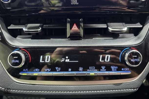 2022 Toyota Corolla ZR image 21