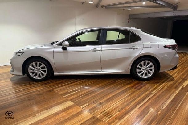 2021 Toyota Camry Ascent image 6
