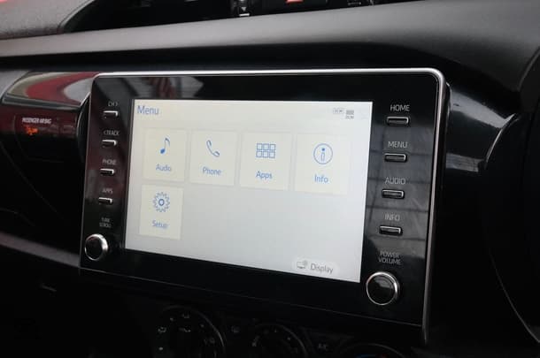 2023 Toyota Hilux 4x2 Workmate image 8