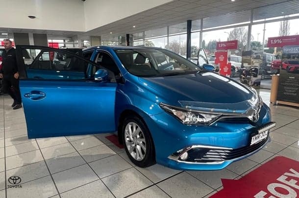 2017 Toyota COROLLA Ascent Sport image 9