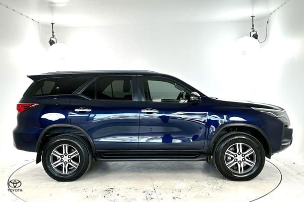 2021 Toyota Fortuner GXL image 11