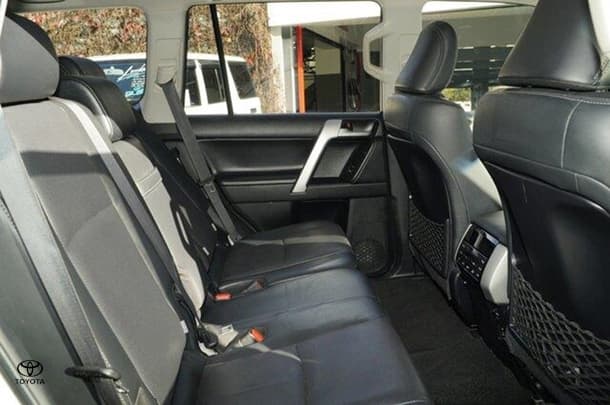 2019 Toyota Prado Kakadu image 7