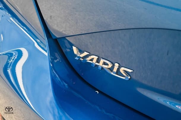2018 Toyota Yaris ASCENT image 7