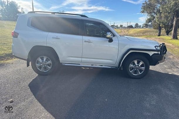 2022 Toyota Landcruiser Sahara image 9
