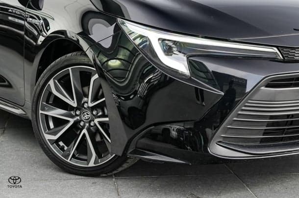 2024 Toyota Corolla Sedan Hybrid ZR image 7