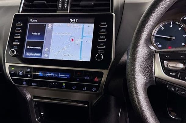 2020 Toyota Prado GX image 5