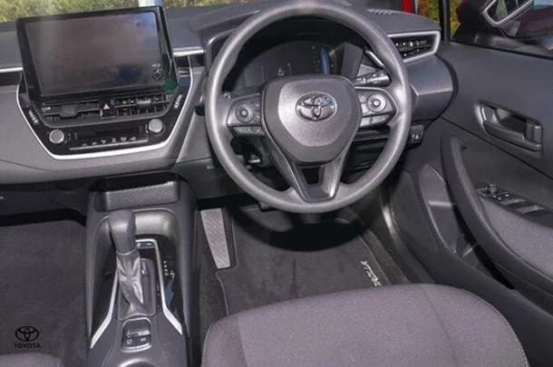 2024 Toyota Corolla Hatch Ascent Sport image 7