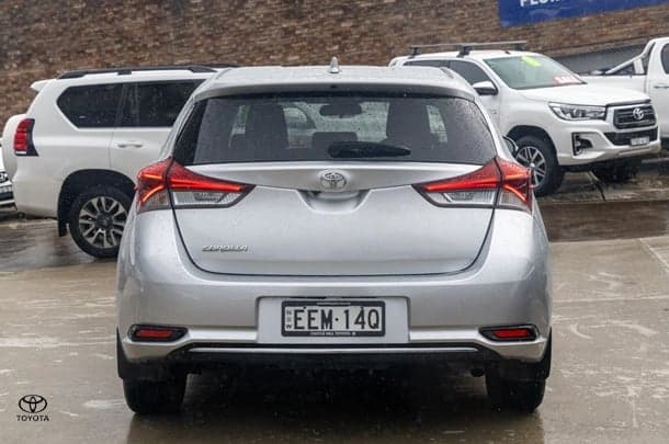 2017 Toyota Corolla Ascent Sport image 5