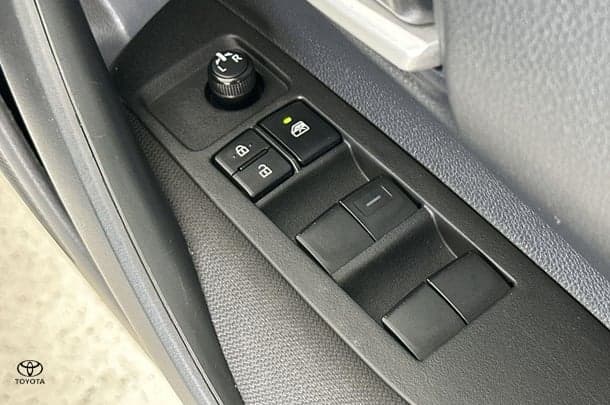 2022 Toyota Corolla Ascent Sport image 12