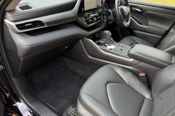 2023 Toyota KLUGER GXL AWD image 10