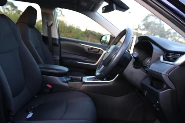 2020 Toyota RAV4 Hybrid GX-2WD image 21