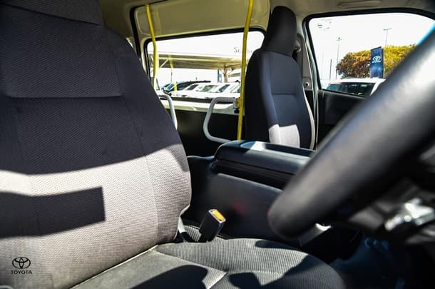 2018 Toyota Hiace SLWB image 7
