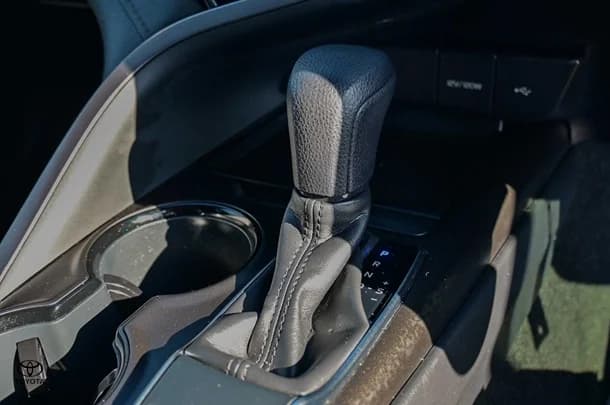 2021 Toyota Camry Ascent image 17