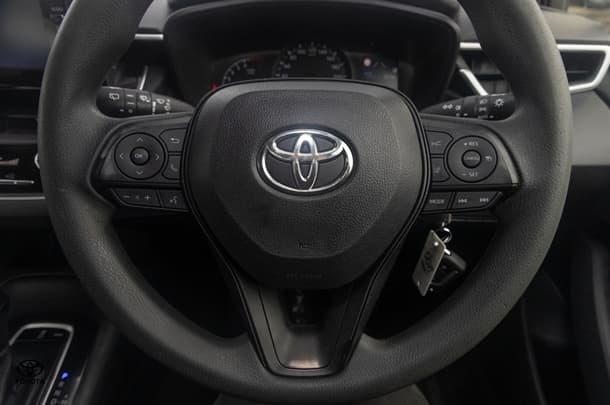 2018 Toyota Corolla Ascent Sport image 10