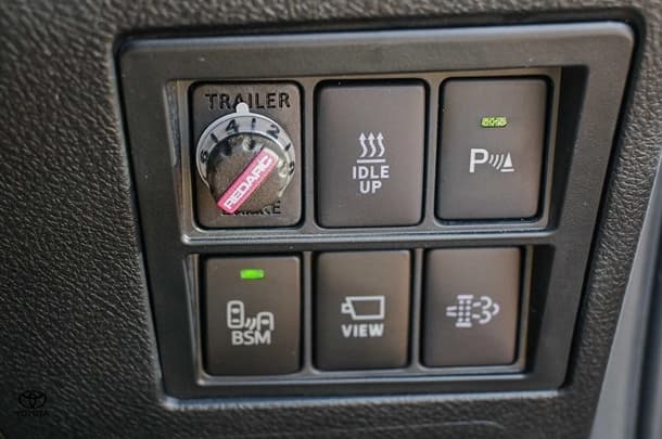 2023 Toyota HILUX GR-S image 27