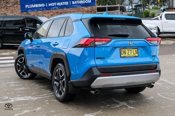 2019 Toyota RAV4 Edge AWD image 2
