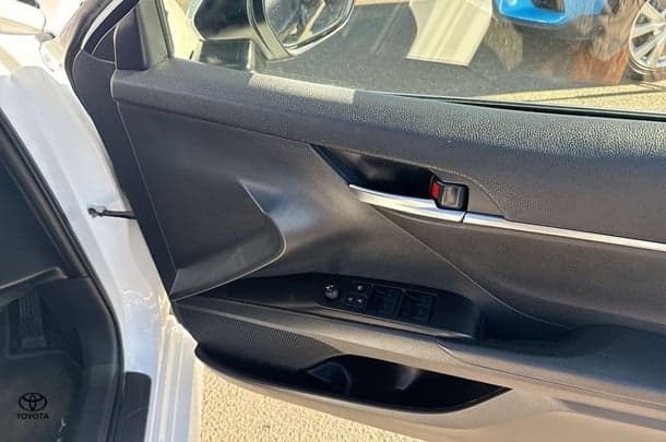 2021 Toyota Camry Hybrid Ascent image 13