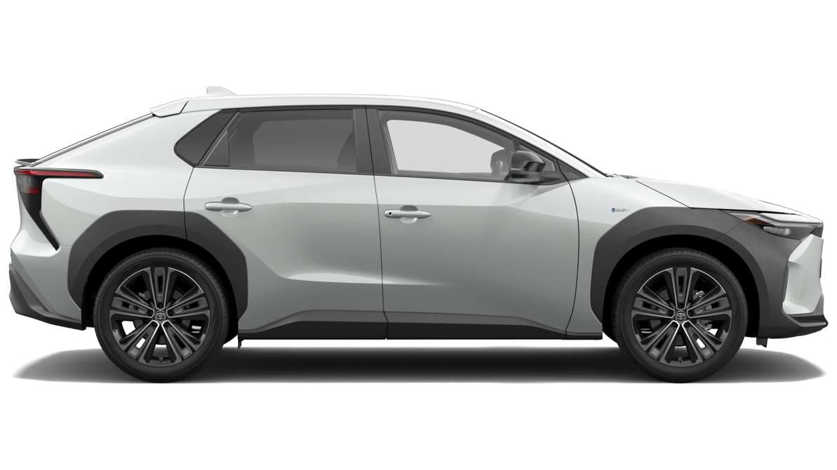 2024 Toyota bZ4X image 2