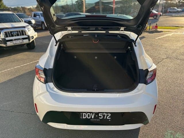 2019 Toyota Corolla Hatch Ascent Sport image 17